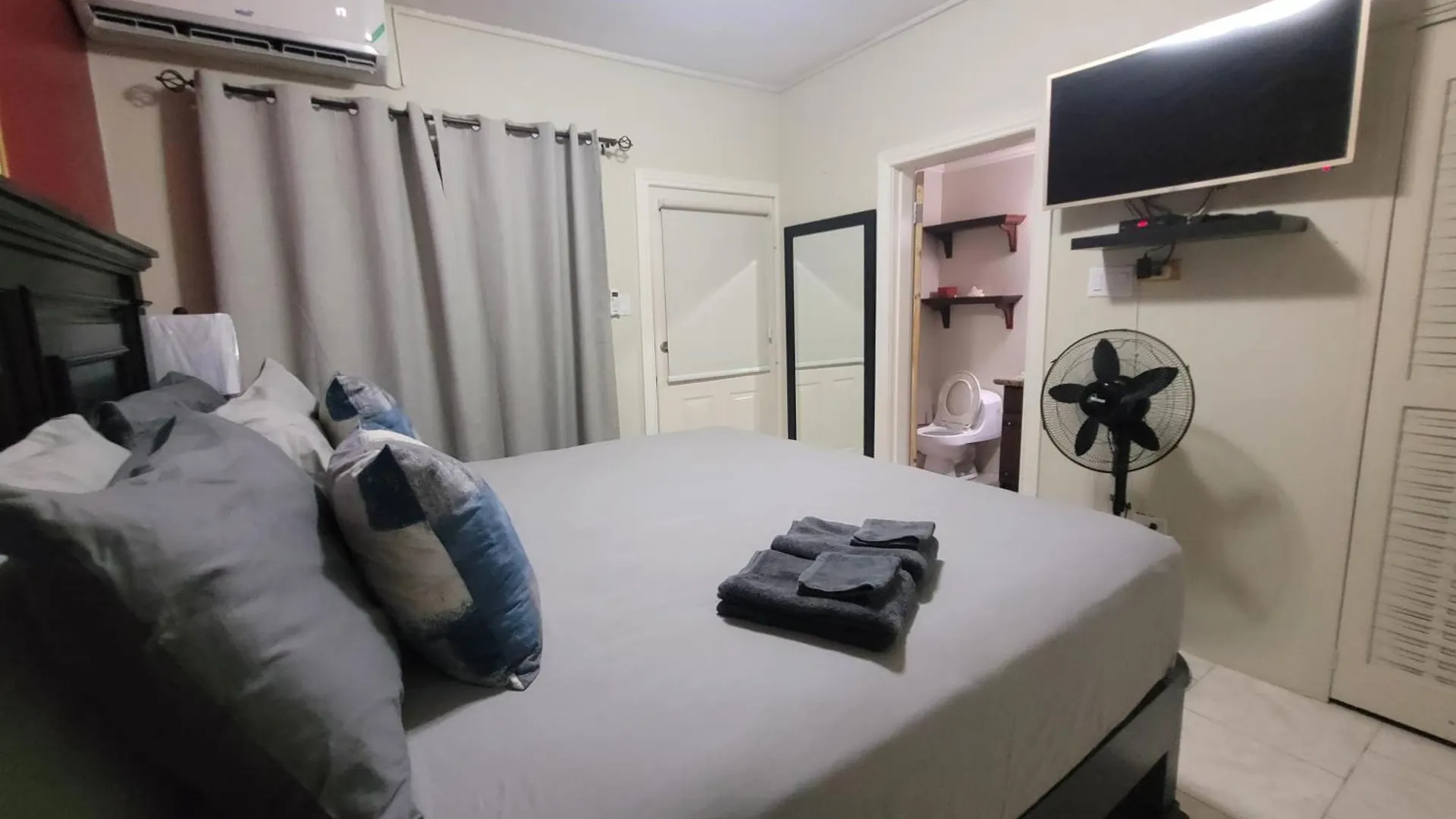 Chateau Central At Sunbury Apts Kingston 0*,  Jamaica